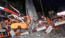 Tin TNGT mới nhất ngày 7/6: Xe ben đâm văng nhân viên gác chắn tàu hỏa